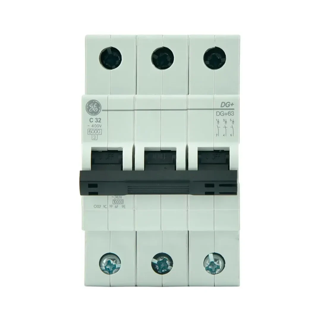 INTERRUPTOR TERMOMAGNETICO 3X32A RD SM3