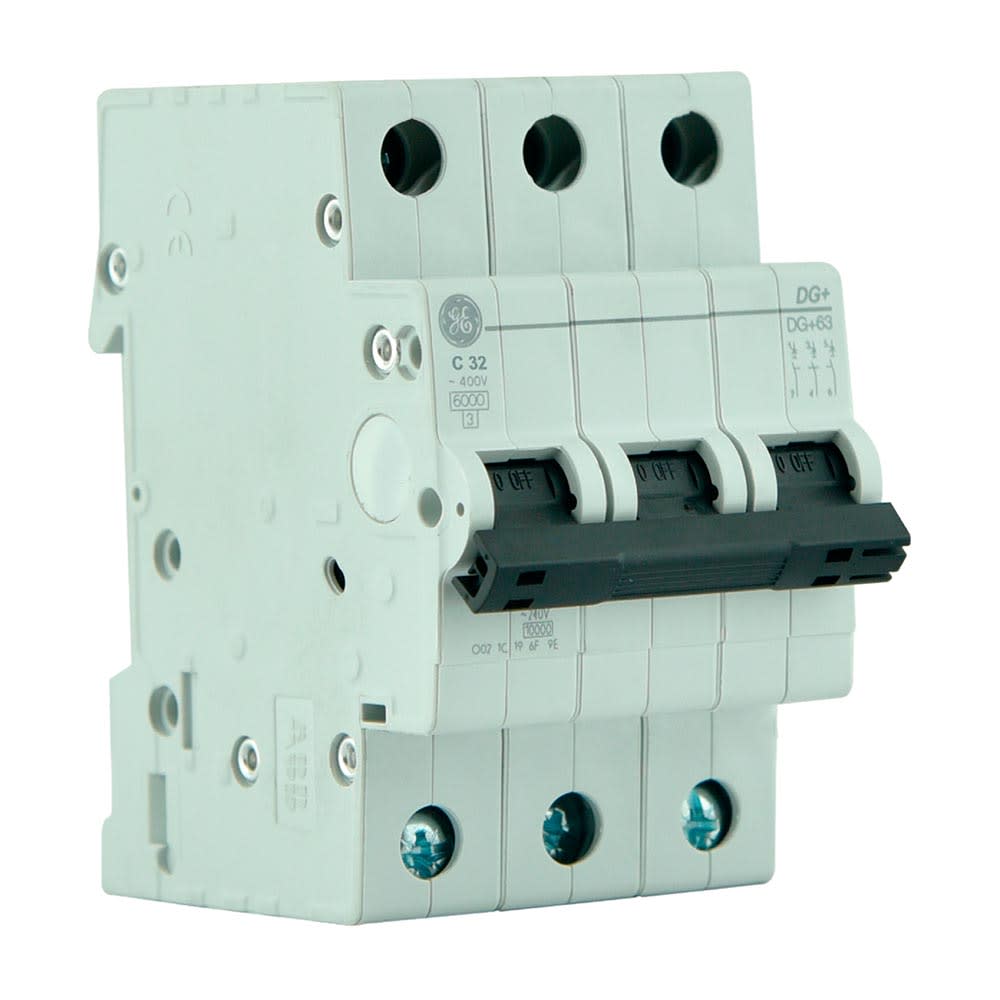 INTERRUPTOR TERMOMAGNETICO 3X32A RD SM