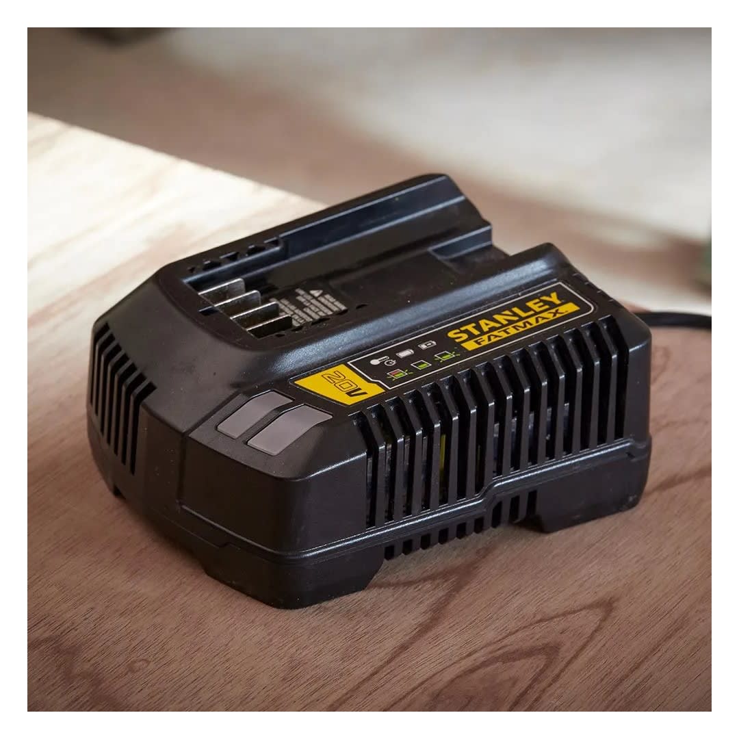 CARGADOR 2.0AH 20V FATMAX SC200 STANLEY1