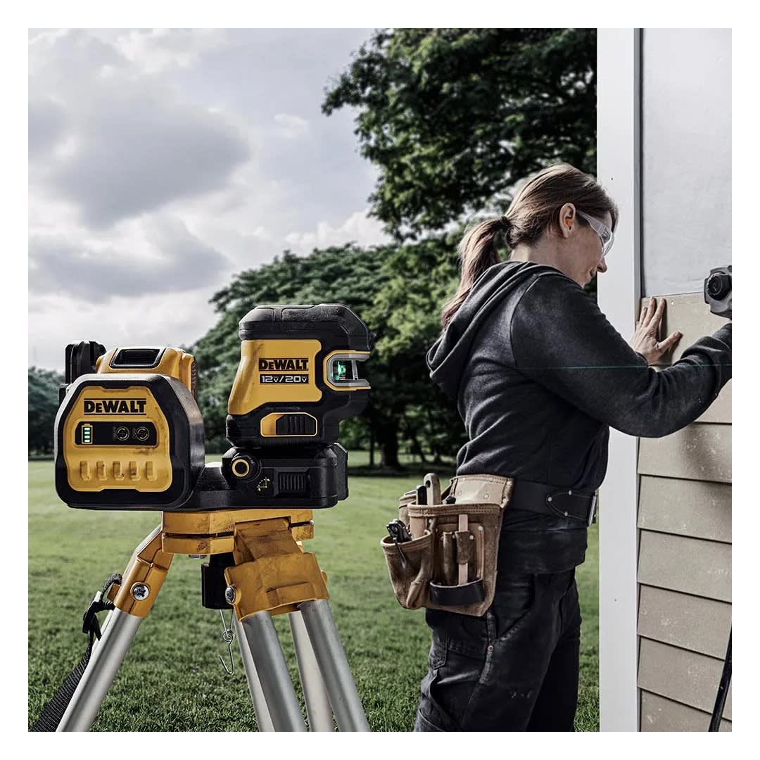NIVEL LASER MODELO DCLE34520GB CON 5 LINEAS Y 2 PUNTOS VERDES10