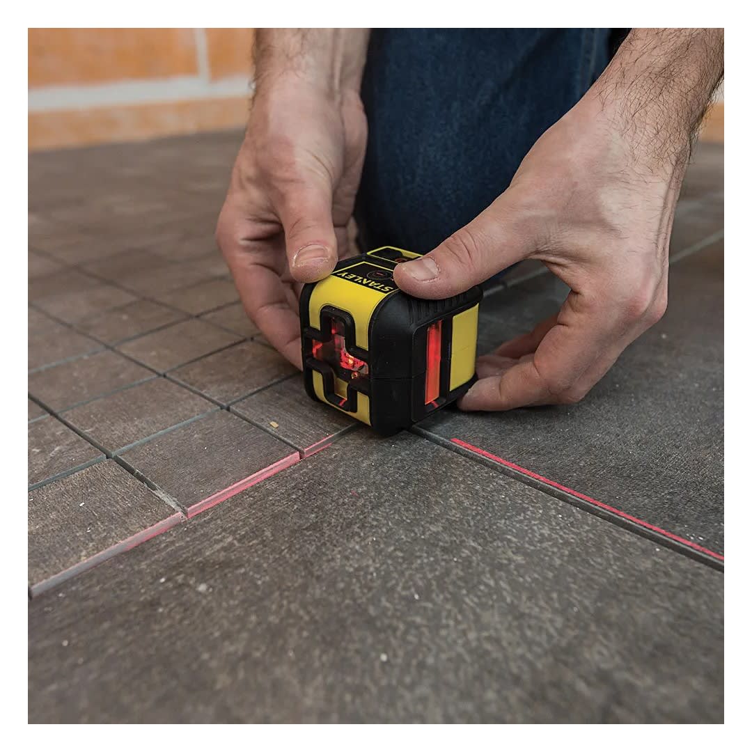 NIVEL LASER LINEAS CRUZADAS + LINEA 90° ROJO CROSS90 STHT77502 STANLEY10