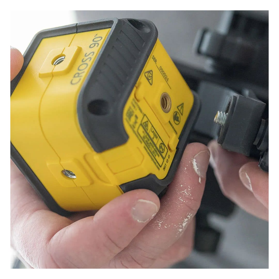 NIVEL LASER LINEAS CRUZADAS + LINEA 90° ROJO CROSS90 STHT77502 STANLEY12