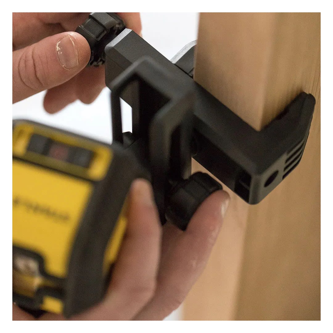 NIVEL LASER LINEAS CRUZADAS ROJO CUBIX STHT77498 STANLEY10