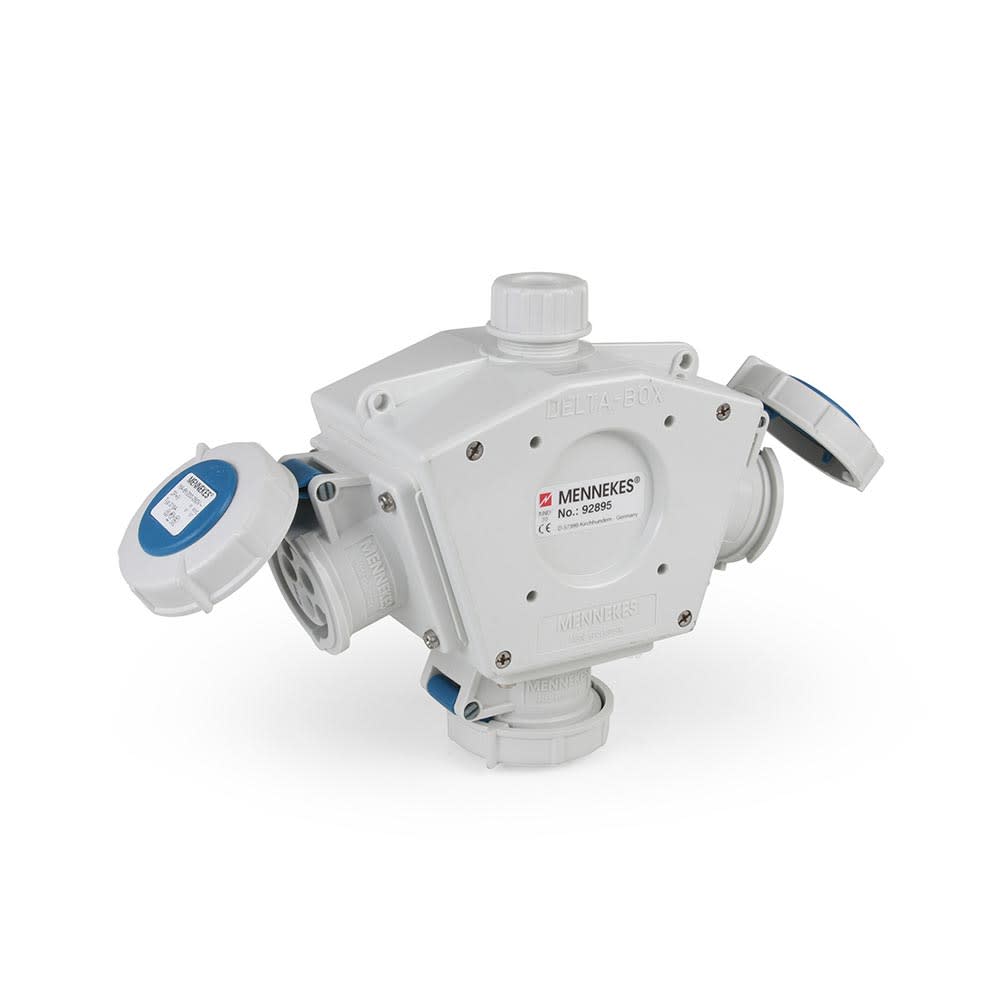 TOMA TRIPLE AEREA IP67 16A 2P + T 250V 6H MENNEKES