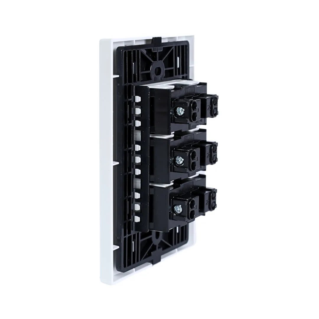 PLACA ARMADA TOMACORRIENTE TRIPLE UNIVERSAL MATTE BLANCO ORANGE2