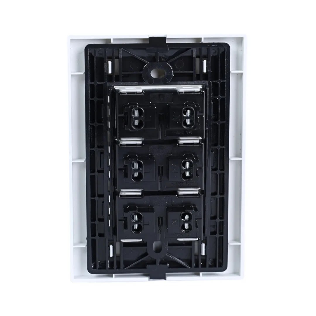 PLACA ARMADA TOMACORRIENTE TRIPLE UNIVERSAL MATTE BLANCO ORANGE3