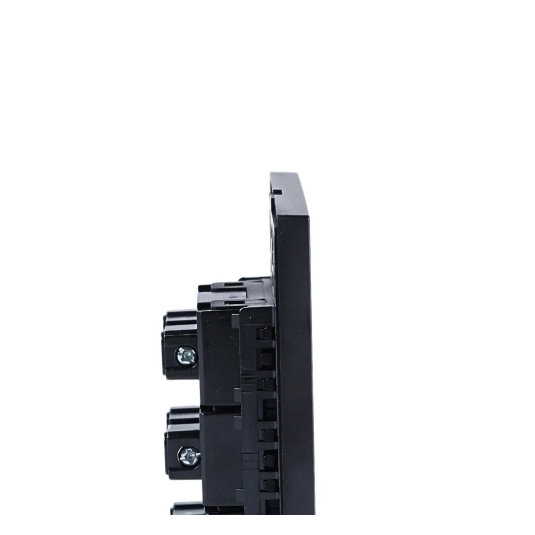 PLACA ARMADA TOMACORRIENTE TRIPLE UNIVERSAL MATTE NEGRO ORANGE4