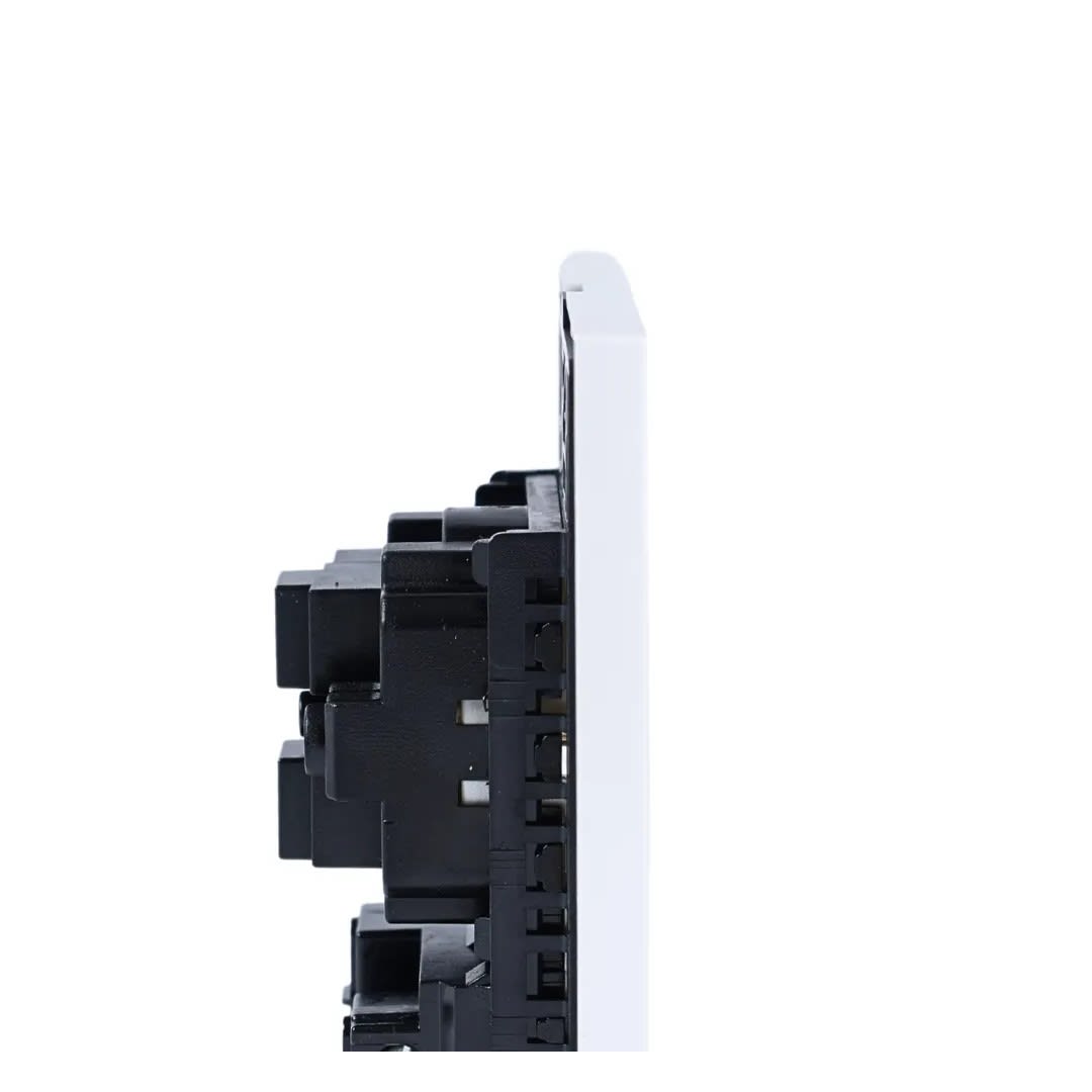 PLACA ARMADA TOMA SCHUKO + TOMA AMERICANA MATTE LT BLANCO ORANGE4