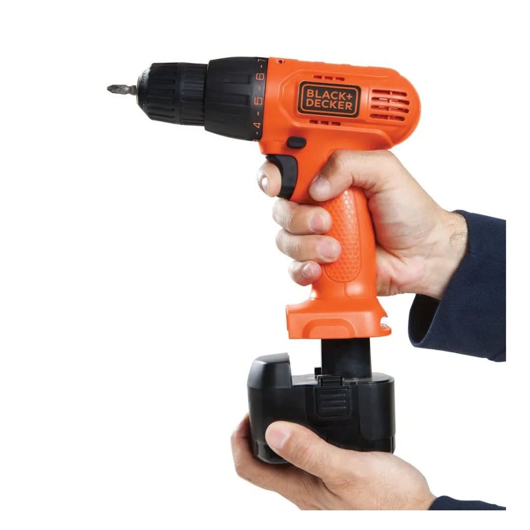 ATORNILLADOR CD121K50 CON SET DE 50 PIEZAS, SIERRA CIRCULAR Y LIJADORA BLACK & DECKER14