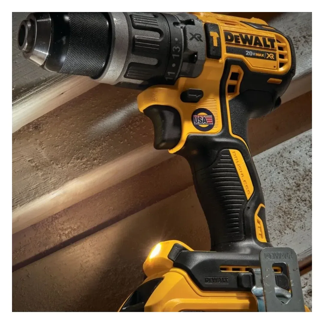 TALADRO PERCUTOR INALAMBRICO DCD796B-K3 1/2 20V XR 70NM + BATERIA 20V 2AH + CARGADOR DEWALT2