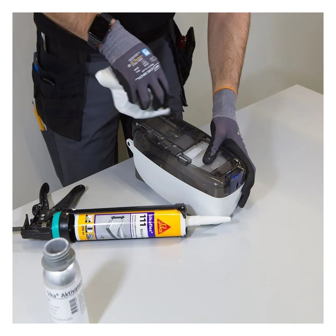 ADHESIVO Y SELLANTE MULTRIPROPOSITO FLEX-111 290ML SIKA4