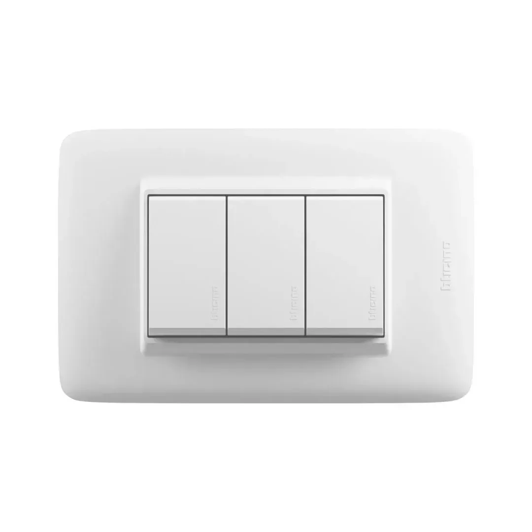 INTERRUPTOR TRIPLE DPLUS BLANCO 10A 250V BTICINO1