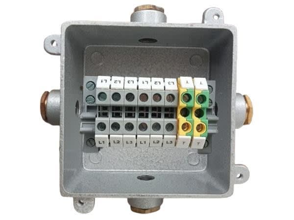 CAJA HERMETICA 105x105x60 mm DE 4 SALIDAS IP66 CDC/P4 AIBAR1