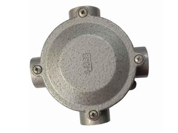 CAJA HERMETICA REDONDA DE 4 SALIDAS 3/4'' 90mmx65mm NPT IP65 CDR/NPT2 AIBAR1