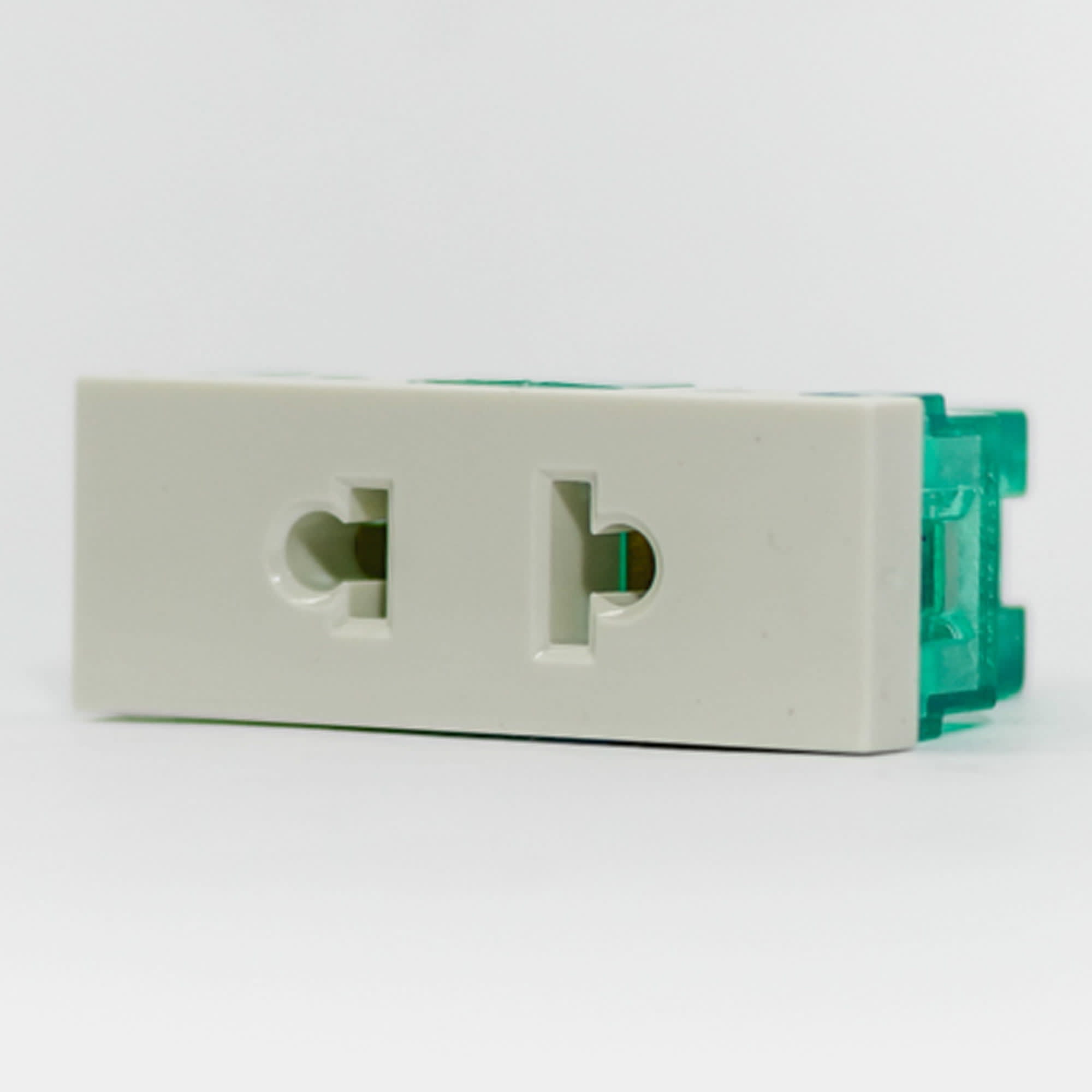 TOMA SIMPLE UNIVERSAL 10A 250V BLANCO (1 MODULO) CAMBRE