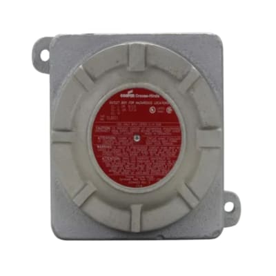 CAJA DE DISTRIBUCIÓN TIPO GUB AL. 6-1/2''X7''X5-3/4'' C/TAPA Ø5-3/8'' NEMA 7 CL1 DIV1&2 UL CROUSE HINDS