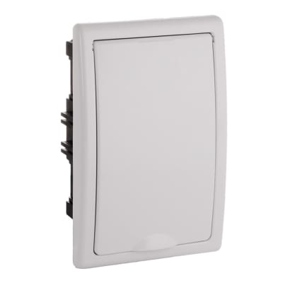 TABLERO EMPOTRADO TERMOPLASTICO 4P PUERTA BLANCA VERTICAL 125X195X72MM SOLERA