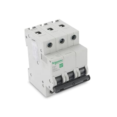 INTERRUPTOR TERMOMAGNETICO EASY9 MCB 3X10A BLANCO SCHNEIDER ELECTRIC