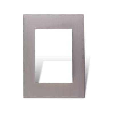 PLACA Y DISTANCIADOR COLOR ALUMINIO (BAUHAUS) CAMBRE
