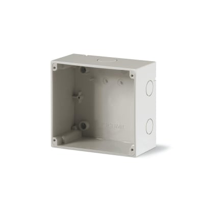 CAJA RECTA PARA ADOSAR 1 TOMACORRIENTE C/ENCLAVAMIENTO 16/32A IP67 OMNIA 572.031 SCAME