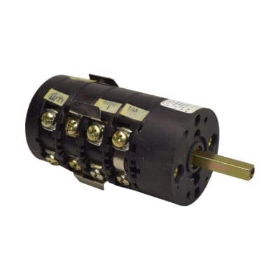 CONMUTADOR DOBLE VELOCIDAD PARA TABLEROS 1-0-2 3P 9A (AC23) CA0120009PL1 BREMAS