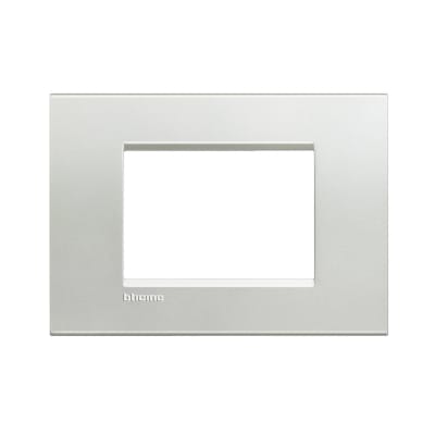 PLACA DE METAL 3 MODULOS RECTANGULAR PLATA LIVING-LIGHT LNA4803AG BTICINO
