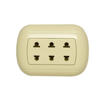 TOMACORRIENTE UNIVERSAL TRIPLE 2X10A 250V 3 MODULOS PARA ADOSAR OVAL P96 BTICINO