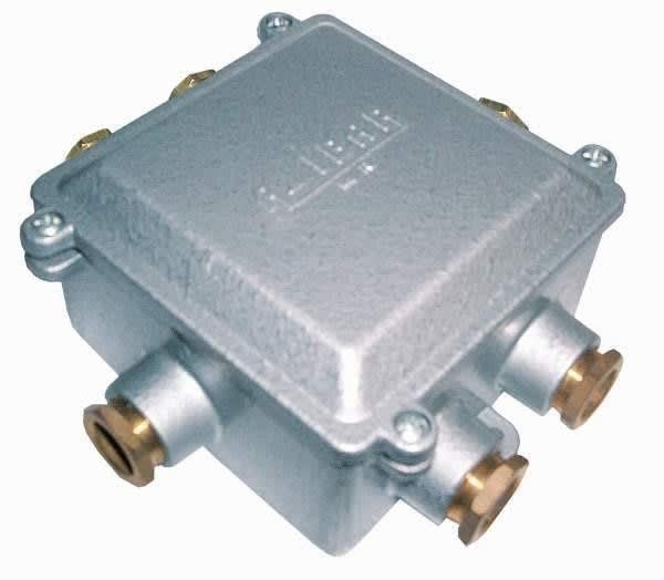 CAJA HERMETICA 105x105x60 mm DE 6 SALIDAS IP66 CDC/P6 AIBAR