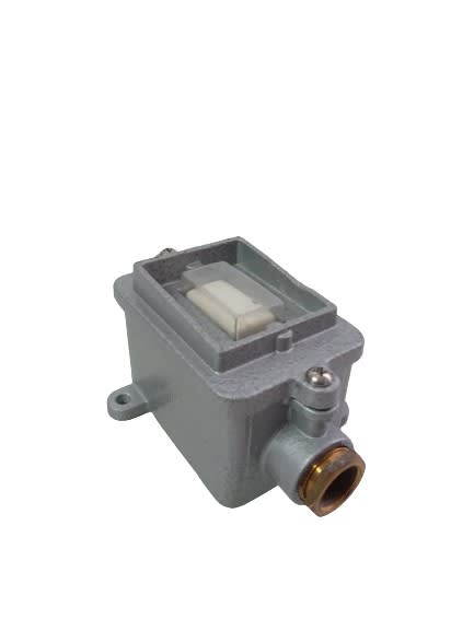 INTERRUPTOR INDUSTRIAL S/TAPA SIMPLE HERMETICO 15A IRS/H15 AIBAR