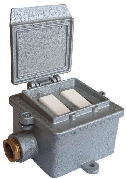 INTERRUPTOR INDUSTRIAL C/TAPA DOBLE 15A IRD/T15 AIBAR