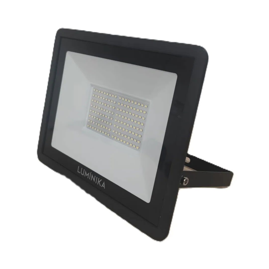 REFLECTOR LED 100W LUZ FRIA LUMINIKA