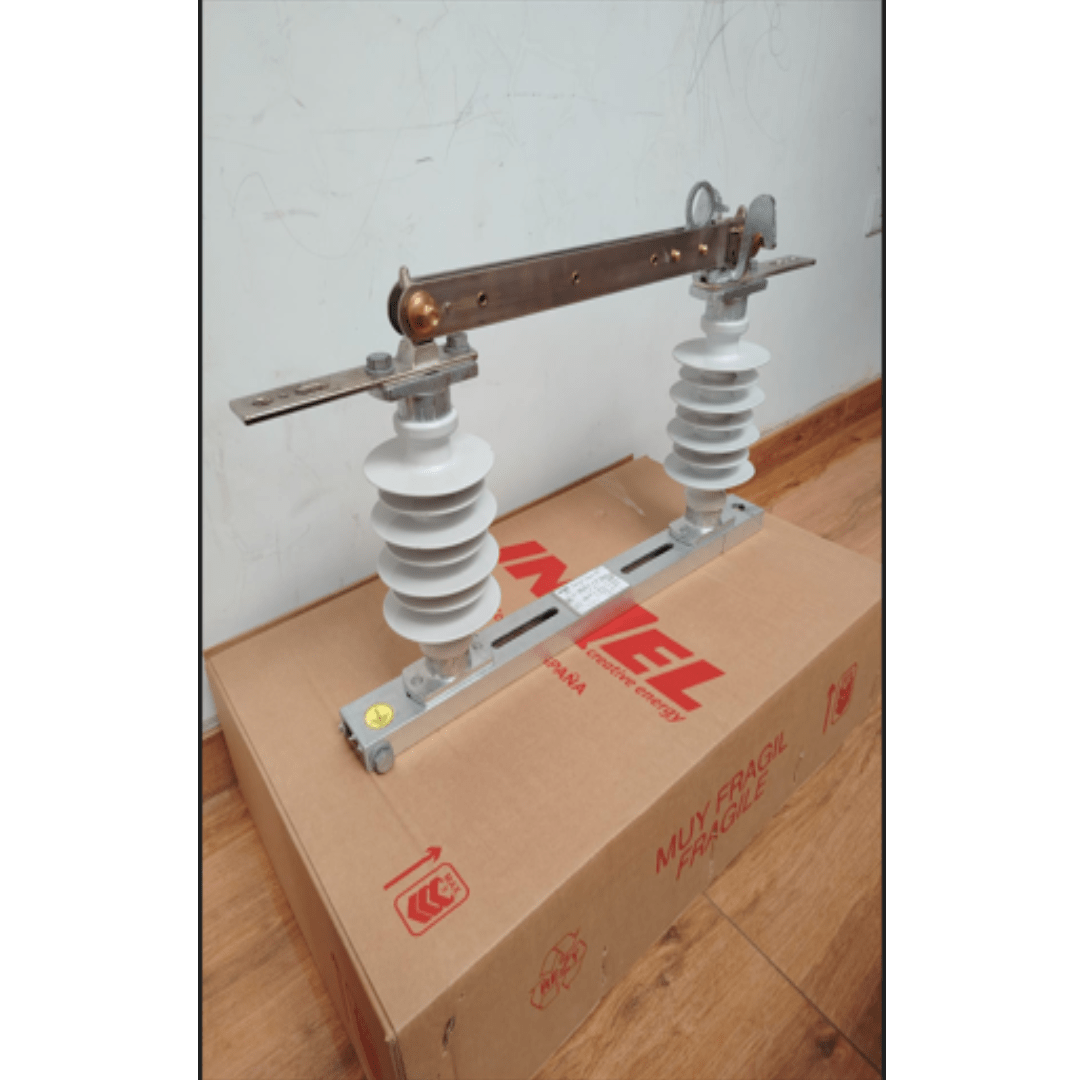 SECCIONADOR CUCHILLA POLIMERICO 24kV 630A 16KA NIVEL BASICO AISLAMIENTO 150kVBIL INAEL2
