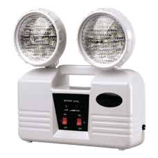 LUMINARIA DE EMERG 4W 400LM IP20 IK06 32 LEDS SMD AUT>8 HR C/BAT INT 100-240VAC NV-7013-4W NAVIA LED