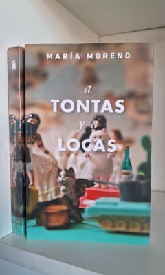 A TONTAS Y A LOCAS