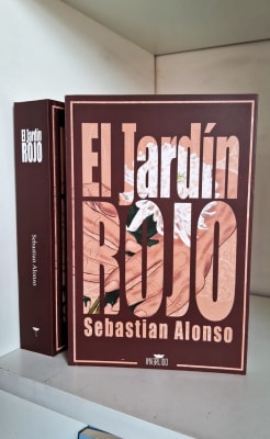 EL JARDÍN ROJO
