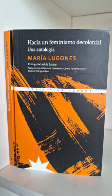 HACIA UN FEMINISMO DECOLONIAL