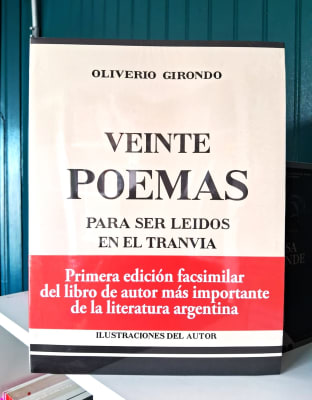 VEINTE POEMAS PARA SER LEIDOS EN EL TRANVÍA