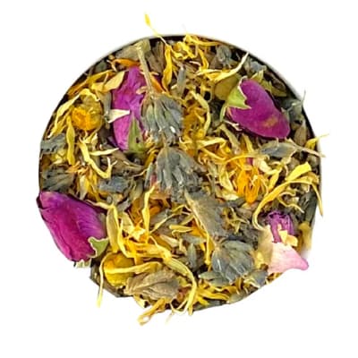 Elisa Camellia (Pétalos de rosa, lavanda, manzanilla y caléndula)