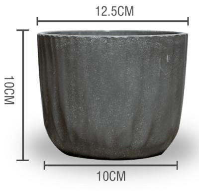 MACETERO PLASTICO TEXTURA LINEAL GRIS OSCURO 12.5X10X10CM | 12 UNID1