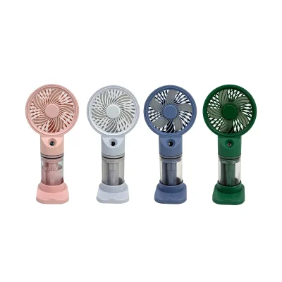 VENTILADOR PORTATIL CON ROCIADOR 3 VELOCIDADES RECARGABLE CON PORTA CELULAR 16X8CM1