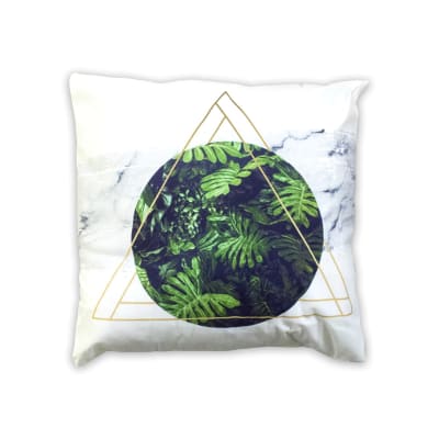COJIN DECORATIVO ESTAMPADO TRIANGULO CON PLANTAS 43X43CM | 6 UNID1