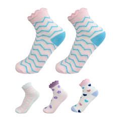 CALCETINES DE NIÑA CORTE MEDIO BORDES CON DISEÑO TALLA 3-6| 12 UNID