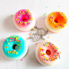 LLAVERO SQUISHY CON DISEÑO DONAS | 12 UNID