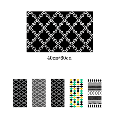 LIMPIAPIES CON DISEÑO PLUSH 1 PIEZA 40X60CM  |12 UNID