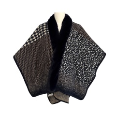 PONCHO ABIERTO CON PIEL SINTETICA 110X160CM | venta desde 12 unidades