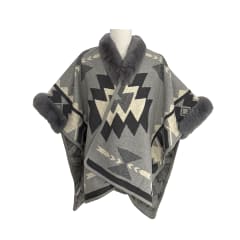 PONCHO ABIERTO CON PIEL SINTETICA  110X160CM / VENTA DESDE 12 UNIDADES EN ADELANTE