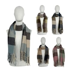 BUFANDA GRUESA CON BORLAS CUADROS DE COLORES 50X180CM