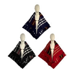 PONCHO BUFANDA GANCHO  FRONTAL 135X130 CM