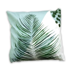 COJIN DECORATIVO ESTAMPADO HOJA FONDO CELESTE/BLANCO 43X43CM | 6 UNID