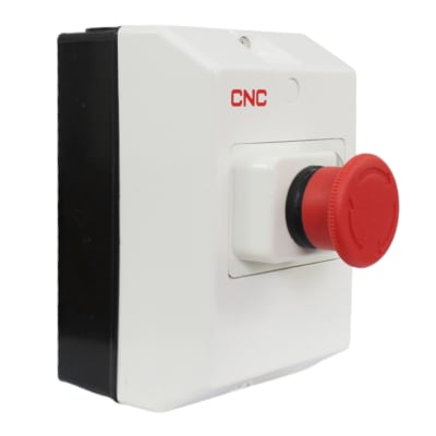 Caja Guarda Motor Con Boton de Emergencia CNC